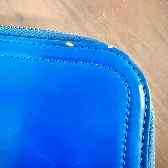 AUTHENTIC Chanel dark blue, lipstick, wristlet patent leather clutch with strap. - Picture 9 of 9